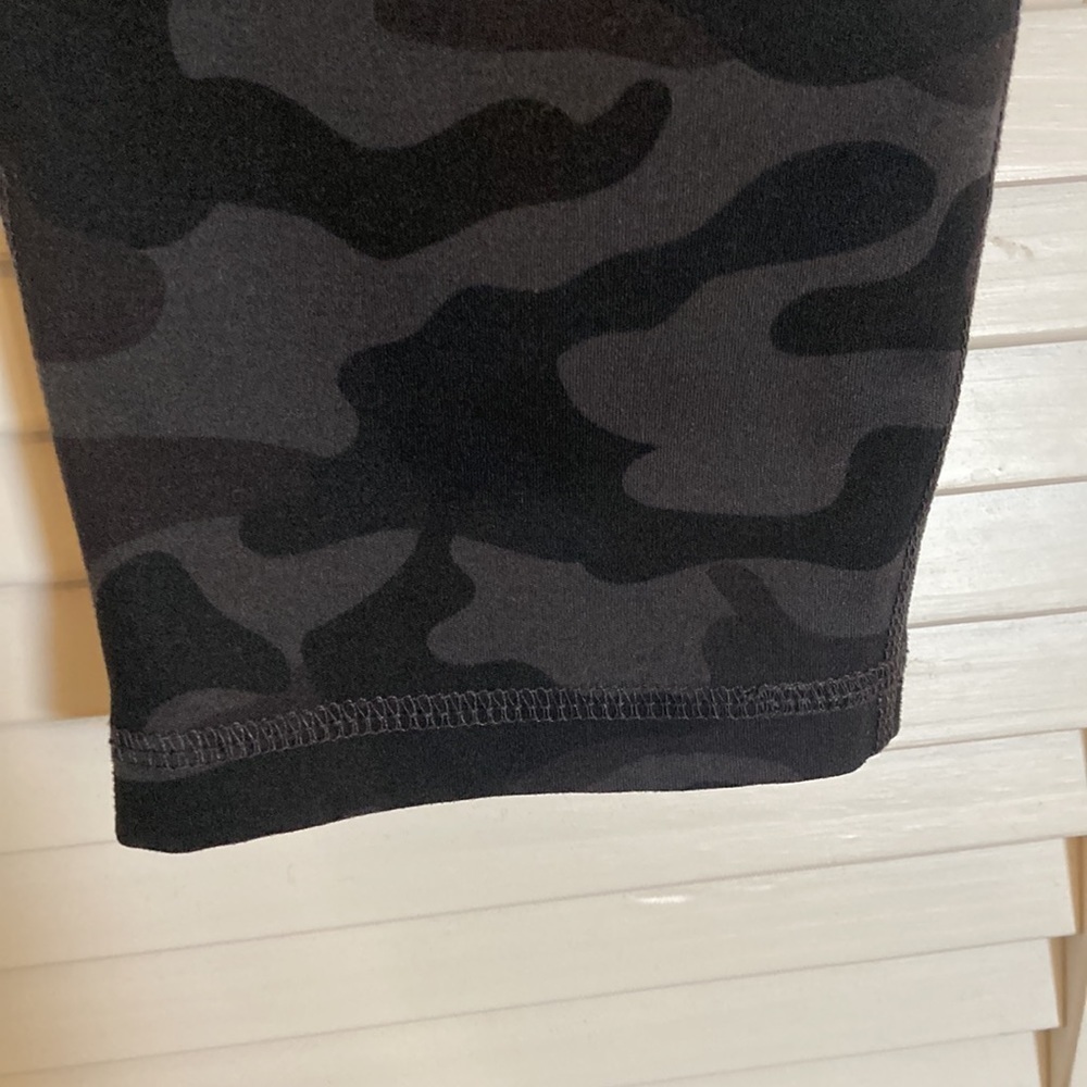DANSKIN HIGH RISE LEGGINGS WOMEN SIZE M CAMO PRINT - Picture 8 of 13